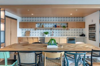 Community kitchen
